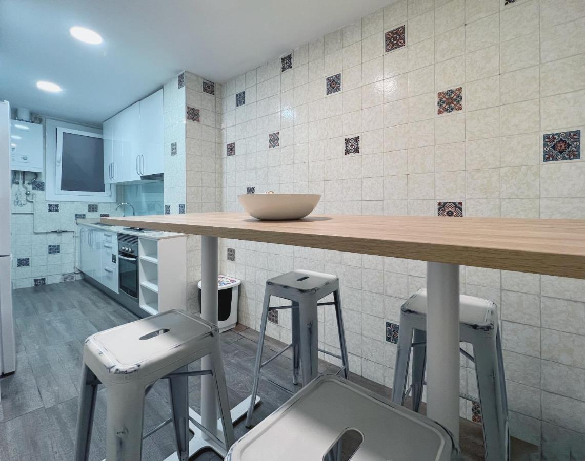 Stay U-Nique Apartments Casanova Барселона Екстер'єр фото